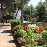 With A Parking Space Mirca, Brac - 728 * Mirce