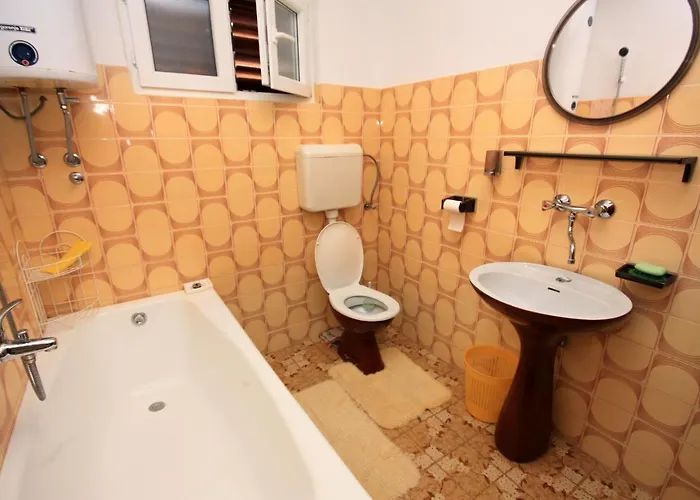 Apartments With A Parking Space Mirca, Brac - 728 Apartman Mirca (Brac)