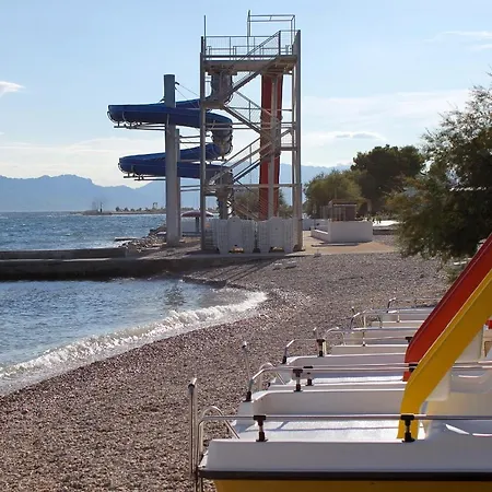 With A Parking Space Mirca, Brac - 728 * Mirce