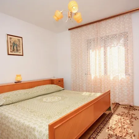 Apartman With A Parking Space Mirca, Brac - 728 Mirce