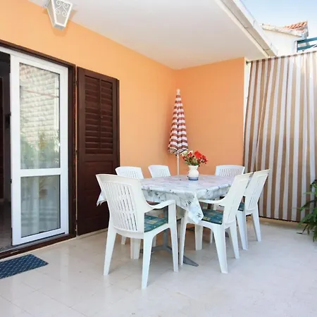 With A Parking Space Mirca, Brac - 728 Daire *